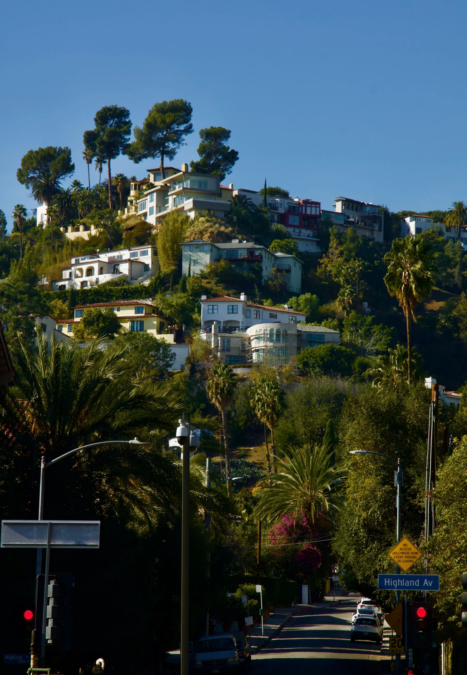 Woodland Hills, California community and real estate